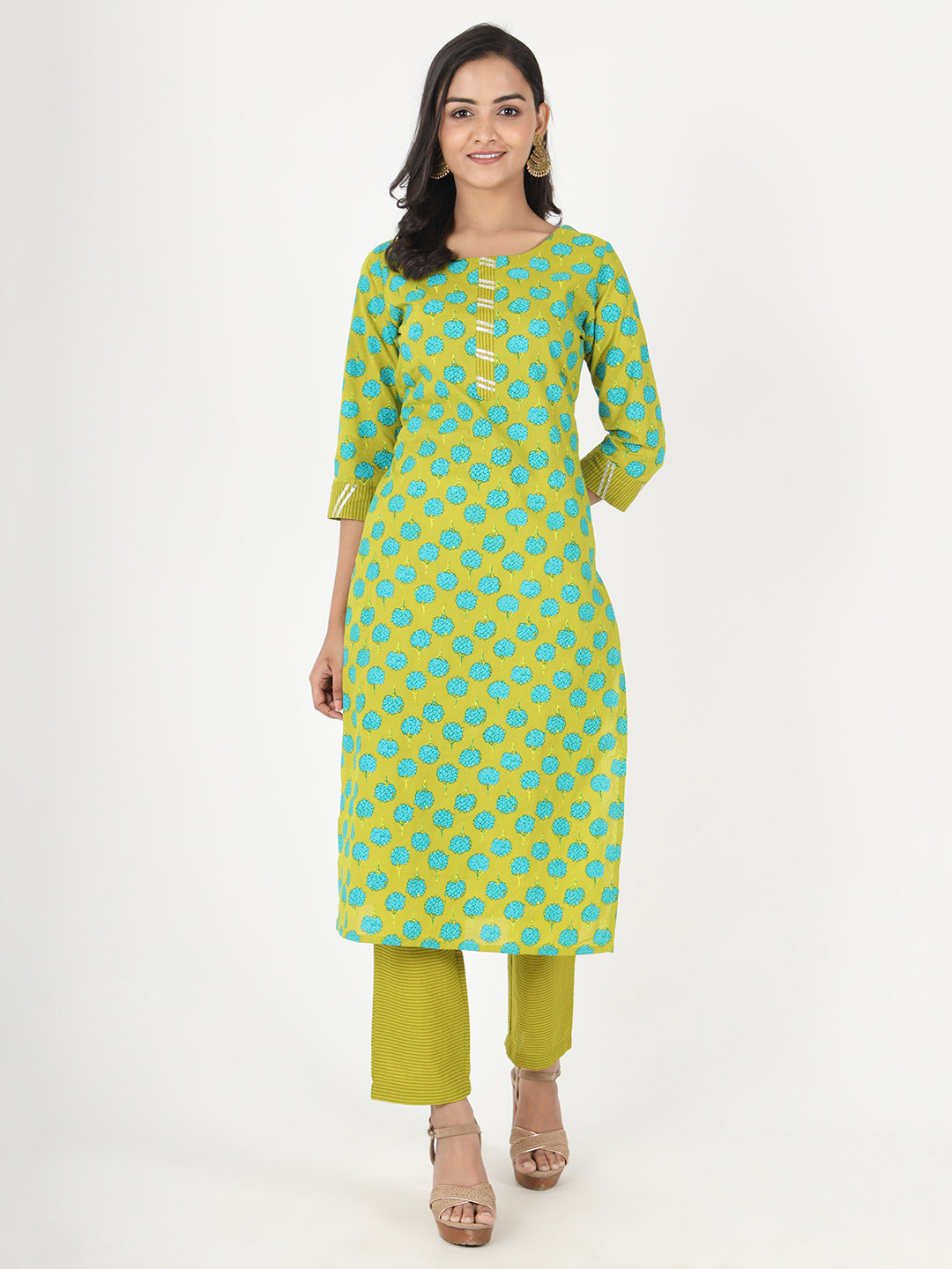 Women's Green Cotton Kurti With Pant Set By Vbuyz (2Pcs Set)