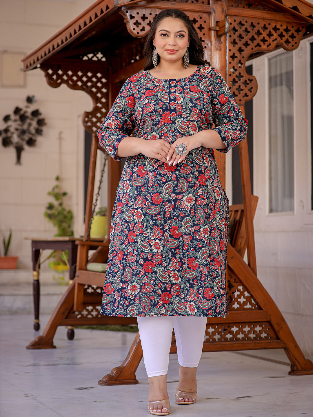 Women's Navy Blue Cotton Printed Kurta - Yufta