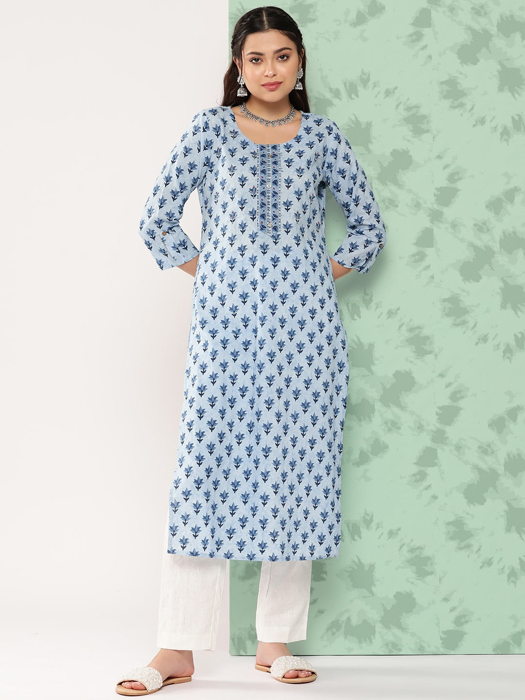 Women's Blue Ethnic Motifs Straight Kurta - Yufta