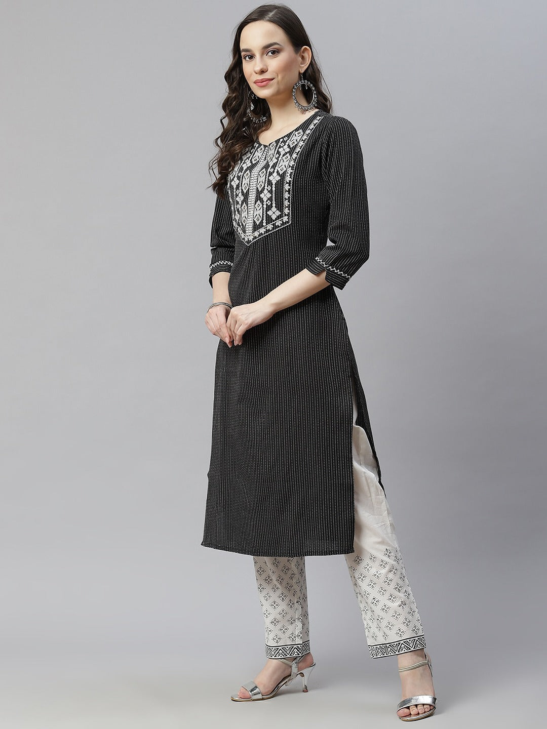 Women's Floral Printed Regular Pure Cotton Straight Kurta With Trousers  Dupatta - Hatheli