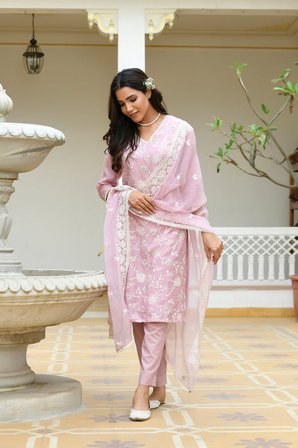 Women's Pink Linen Embroidered Solid Kurta Set With Solid Pants & Chiffon Embroidered Dupatta - Vaasva Jaipur