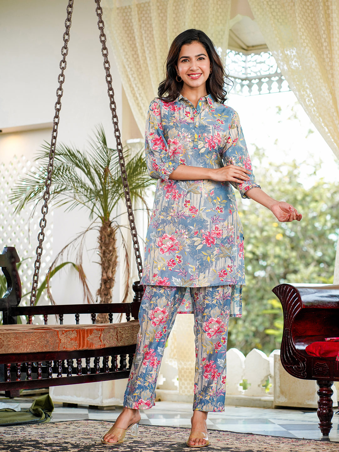 Women's Blue Muslin Silk Floral Print Co-Ord Set With Embroidery Buttons - Yufta