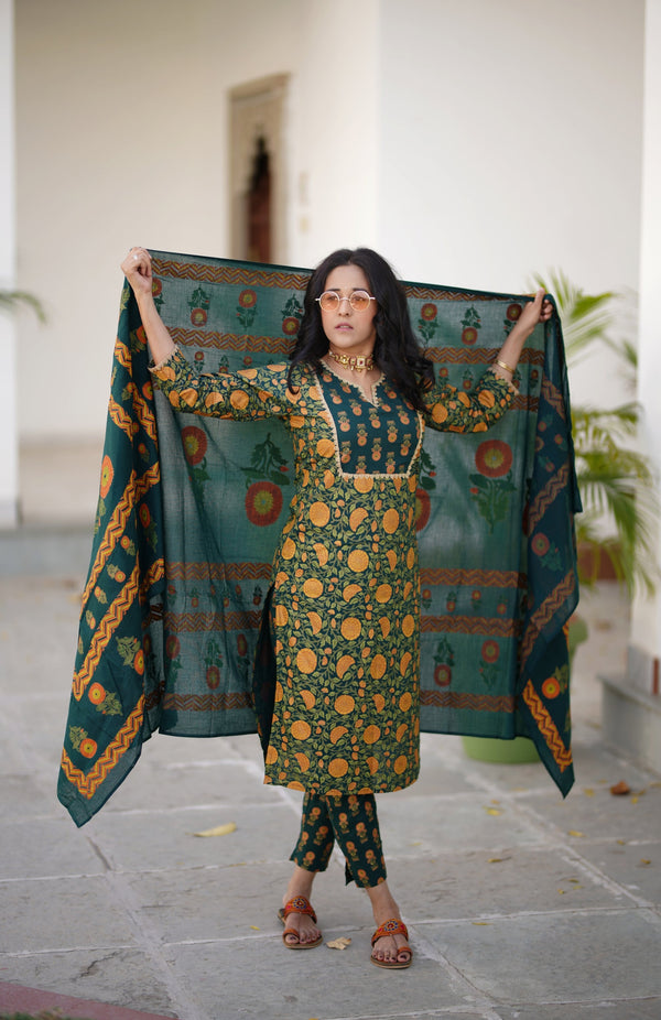 Women Green Ethnic Motifs Printed Pure Cotton Kurta with Trousers & Dupatta