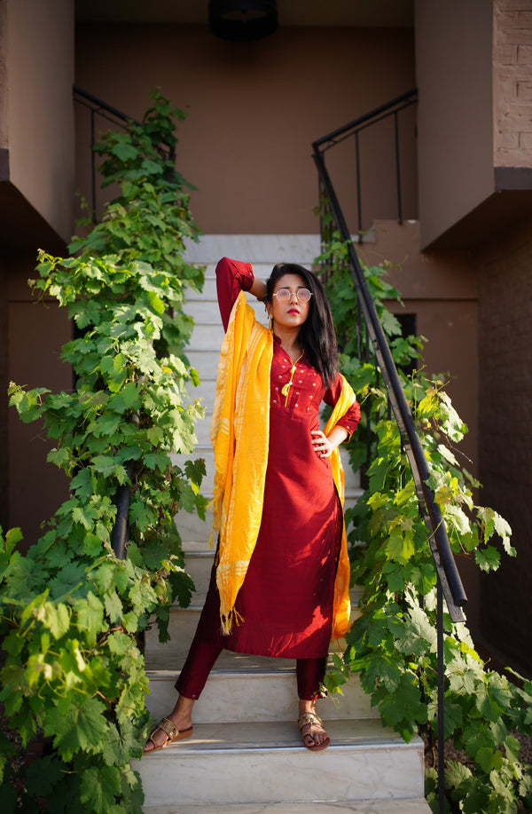 Jashvi Women Maroon Regular Kurta with Trousers & With Dupatta