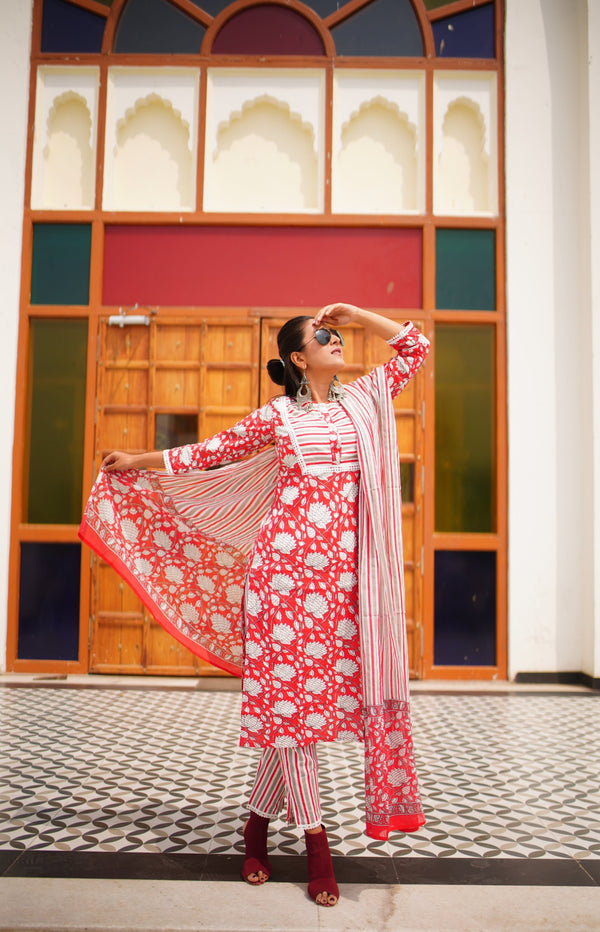 Women Red & Off-White Ethnic Motifs Printed Kurta with Trousers & Dupatta