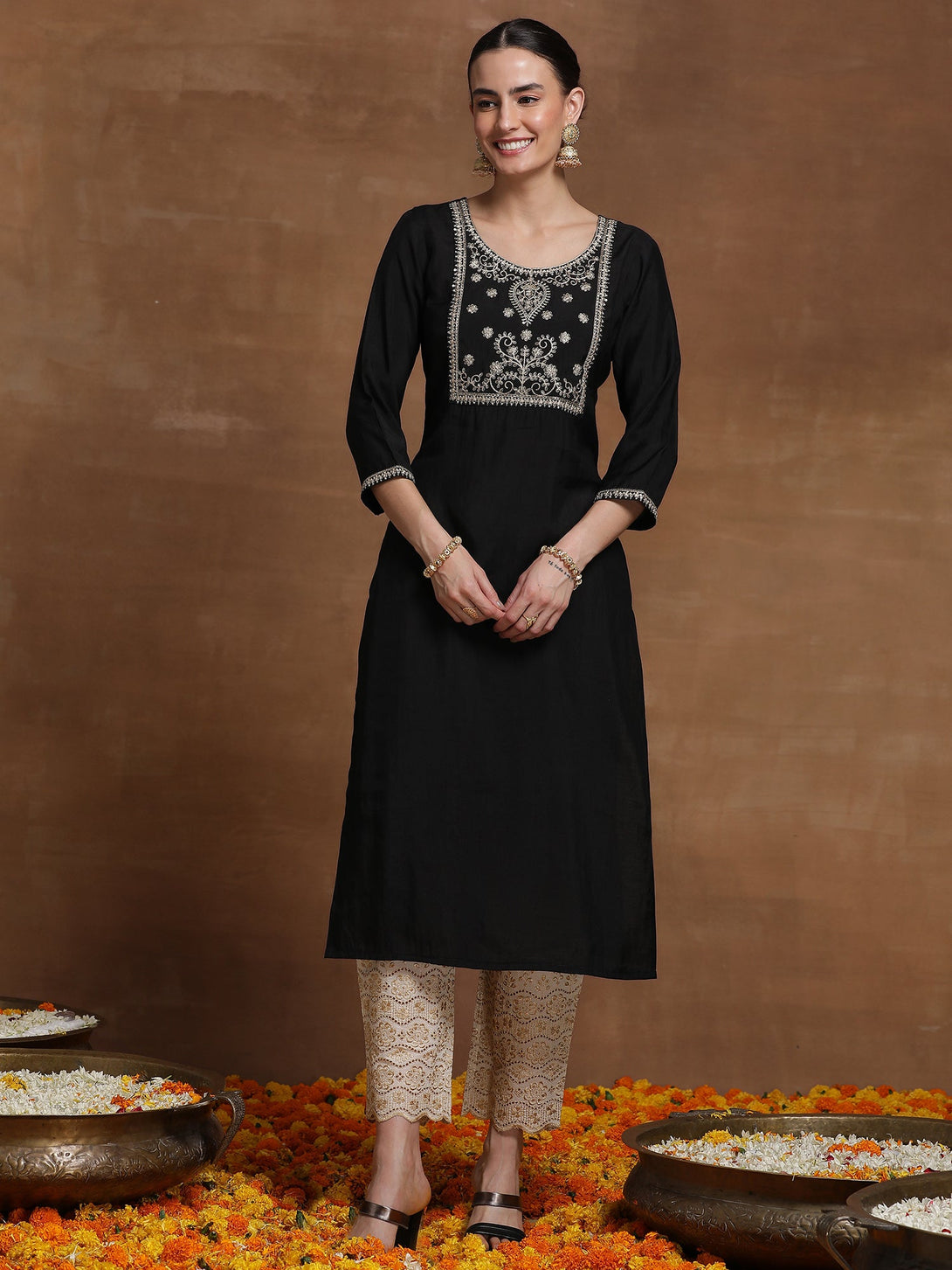 Women's Black Embroidered Straight Kurtas  - Indo Era