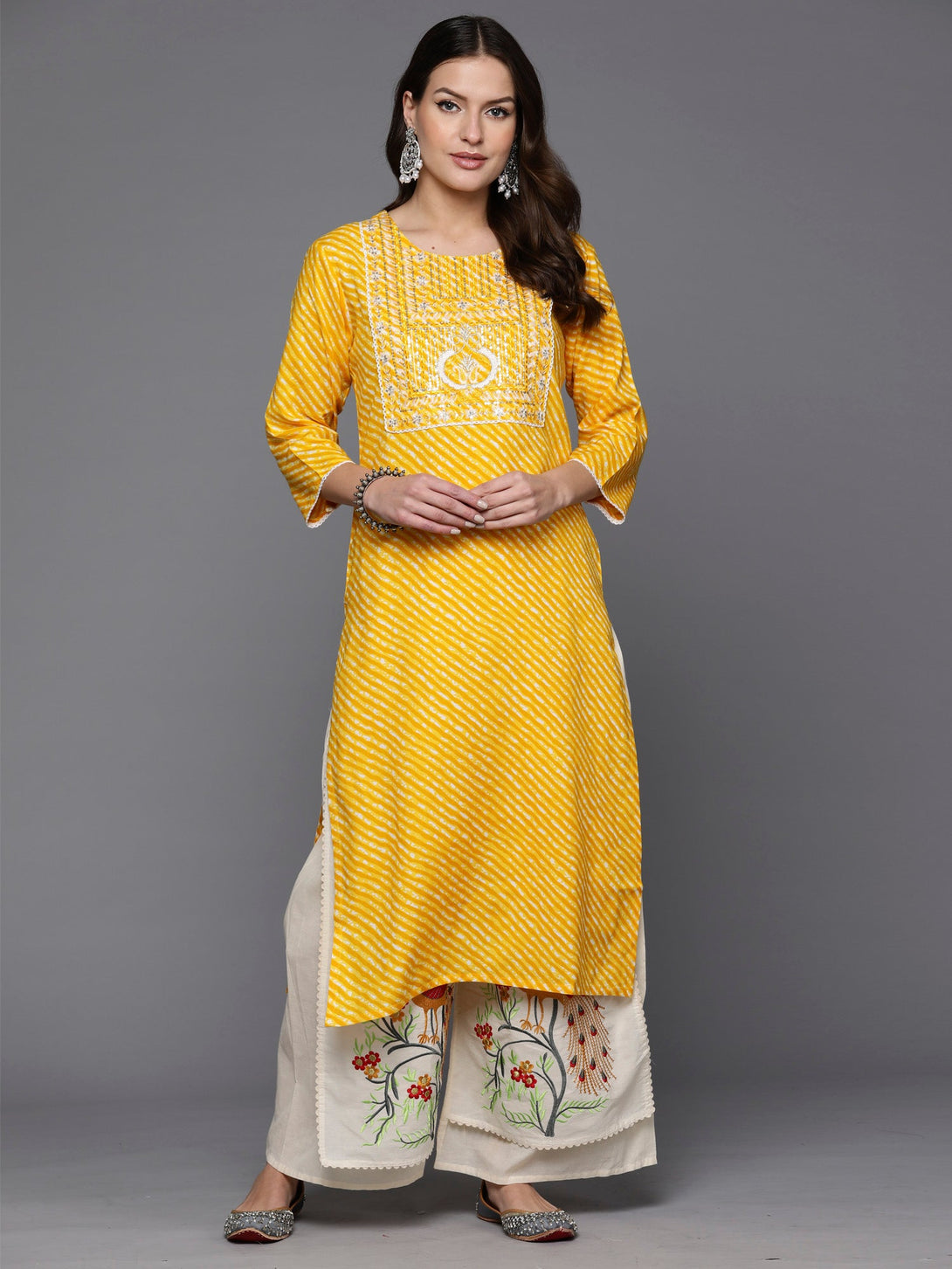 Women's Yellow Printed Straight Kurtas  - Indo Era