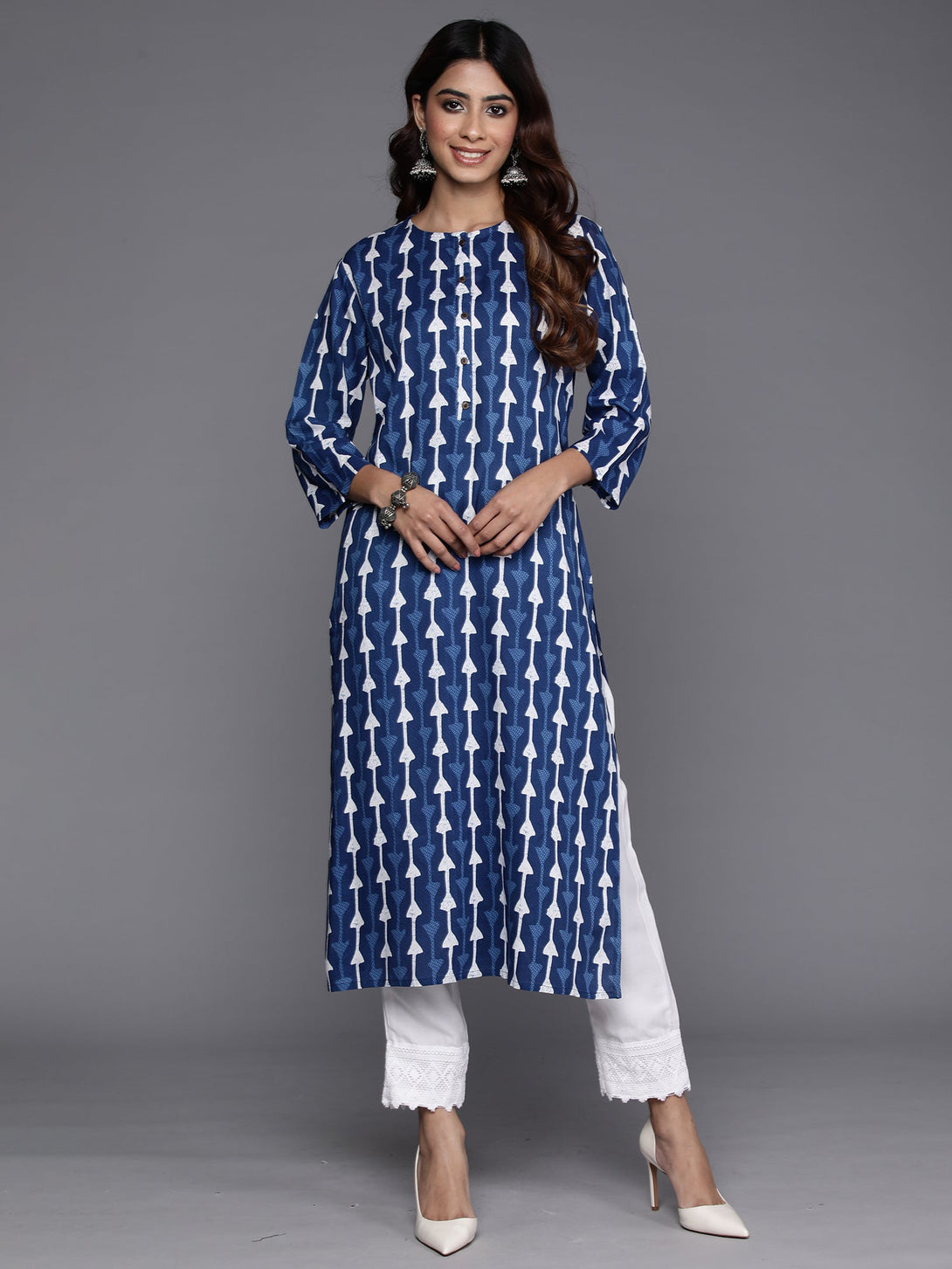 Women's Navy Blue Printed Straight Kurtas  - Indo Era