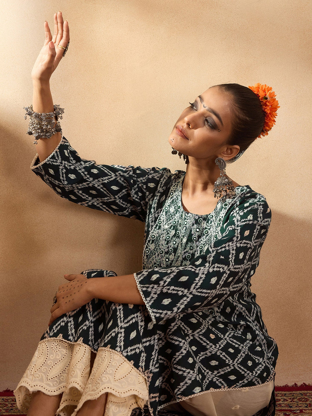 Women's Green Printed Straight Kurtas  - Indo Era