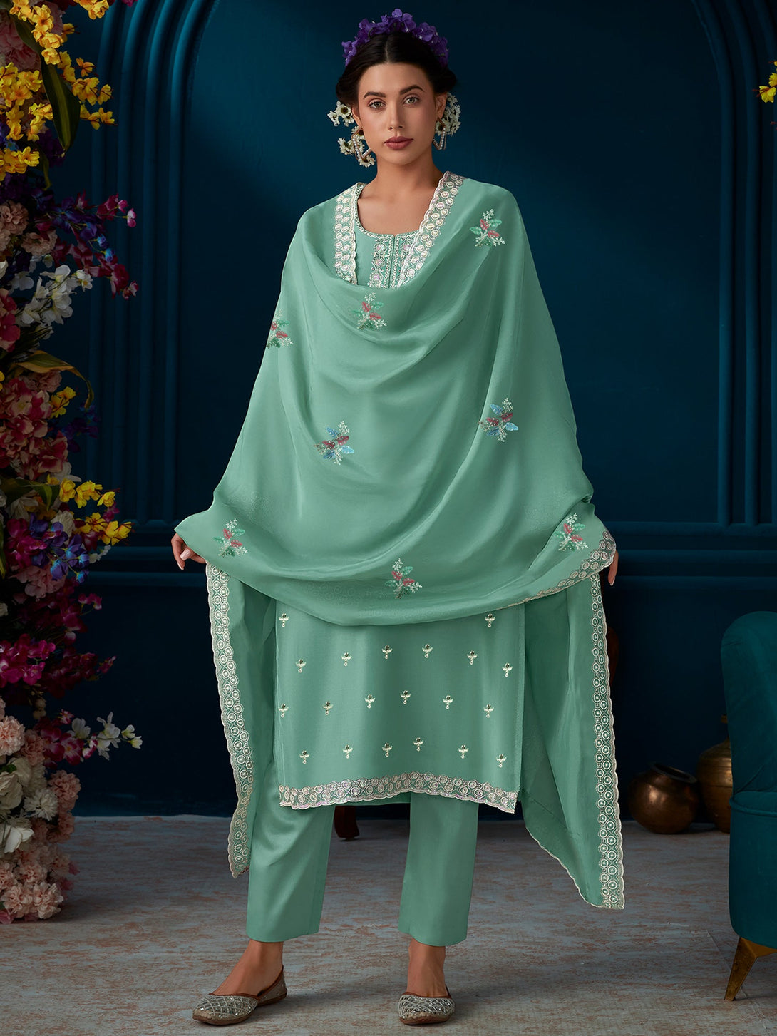 Women's Green Silk Blend Embroidered Kurta Trousers With Dupatta Set - Indo Era