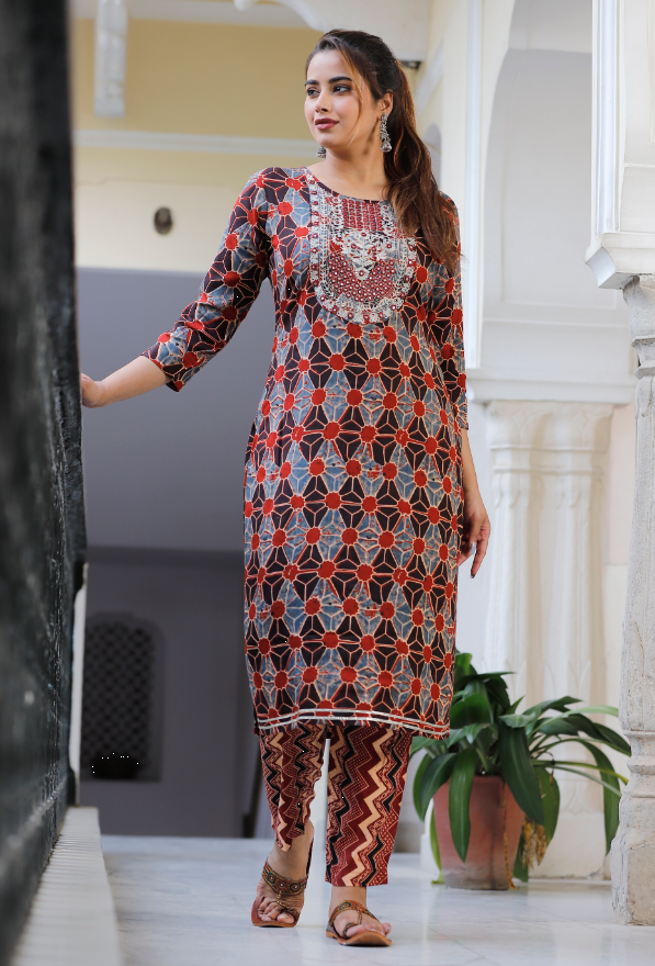 Women's rayon embroidered printed straight kurta with pant set - SINGNI