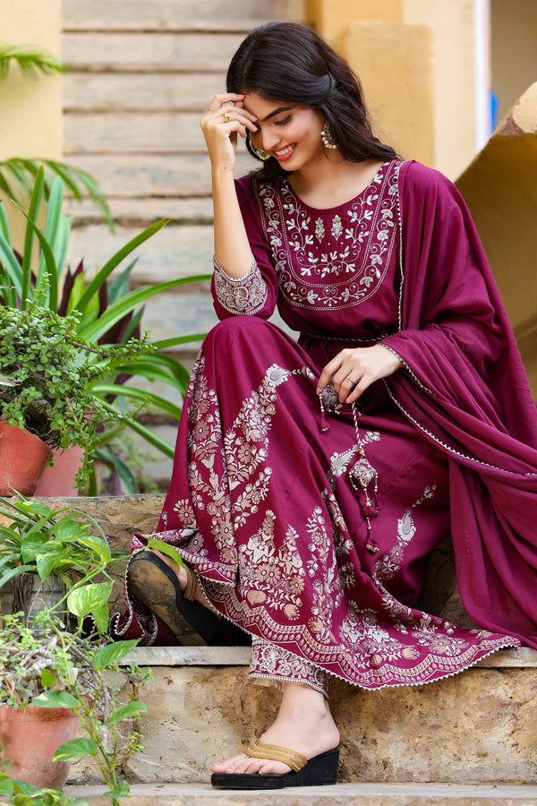 Women's Burgundy Anarkali Dupatta Set - Yufta