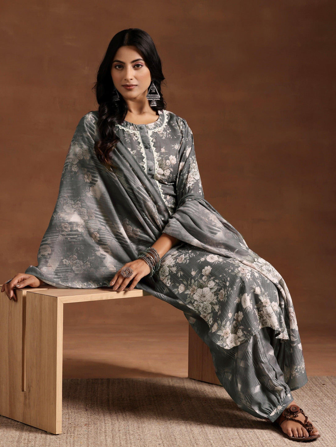 Grey Printed Cotton Straight Suit With Dupatta - Jashvi