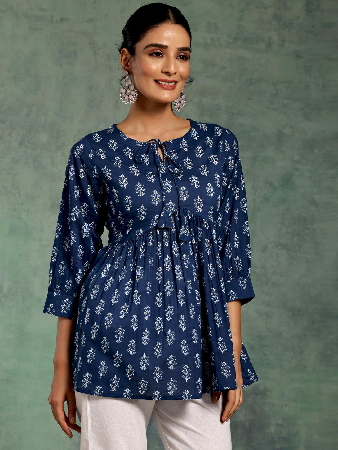 Blue Printed Cotton A-Line Kurti - Jashvi