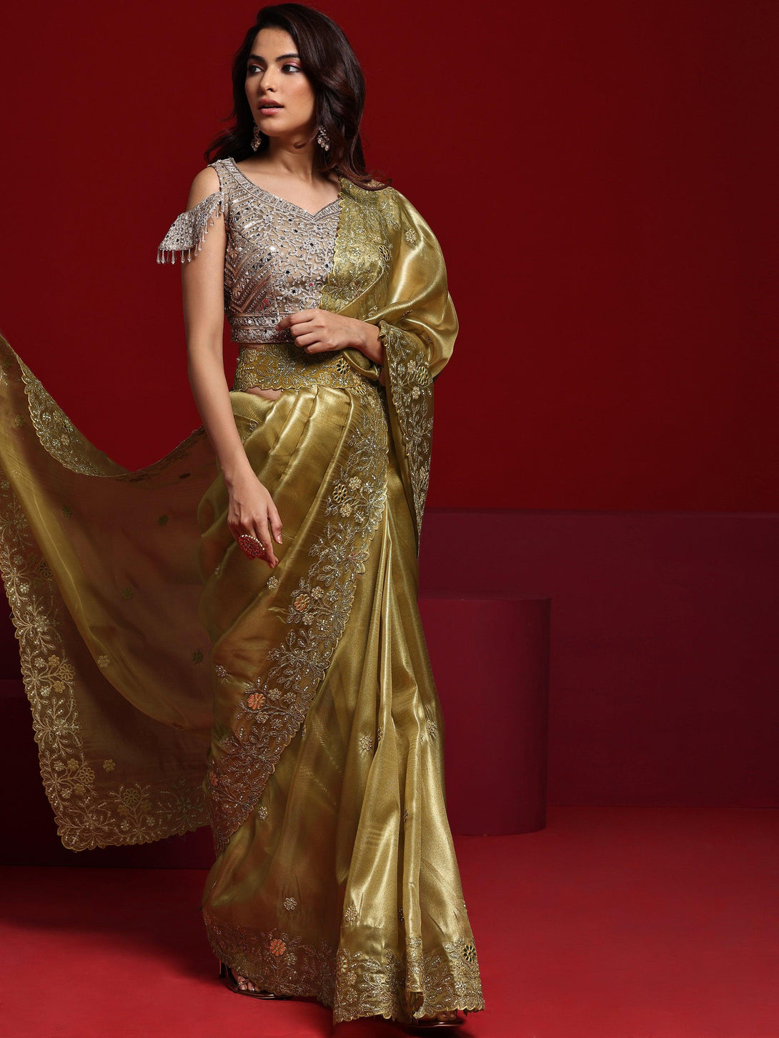 Jashvi Mustard Embroidered Silk Blend Saree With Unstitched Blouse Piece - Jashvi