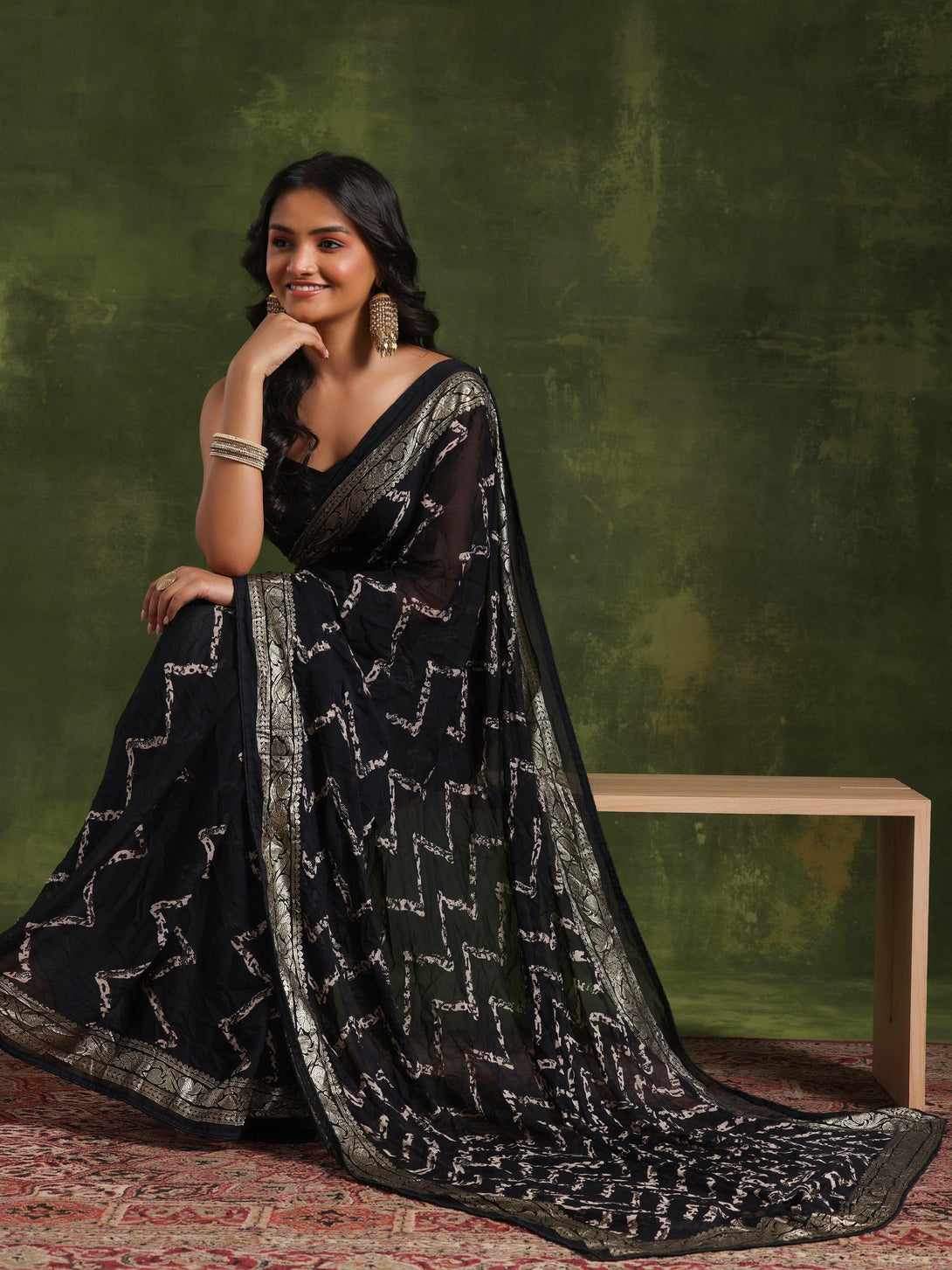 Black Printed Poly Georgette Saree With Unstitched Blouse Piece - Jashvi