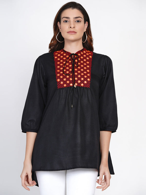 Jashvi Black Embroidered Tunic