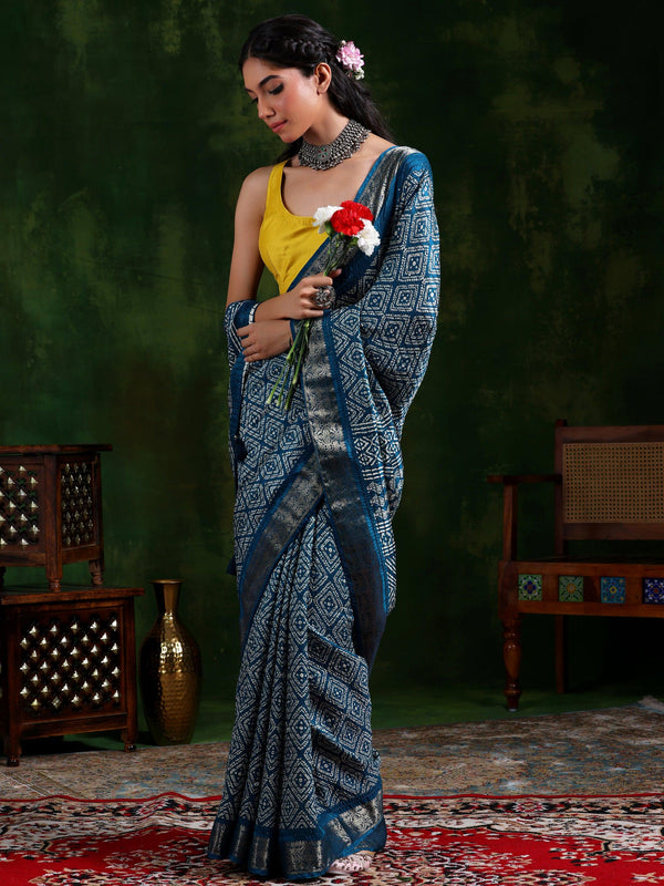 Blue Printed Silk Blend Saree With Unstitched Blouse Piece