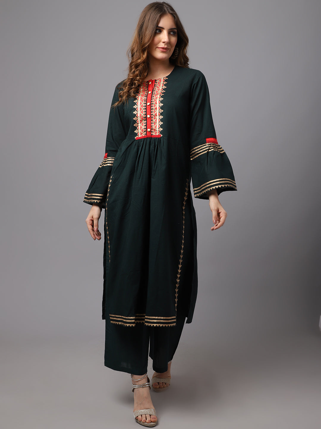 Women's Green & Golden Block Print Pure Cotton Yoke Design Straight Kurta And Palazzo - Noz2Toz