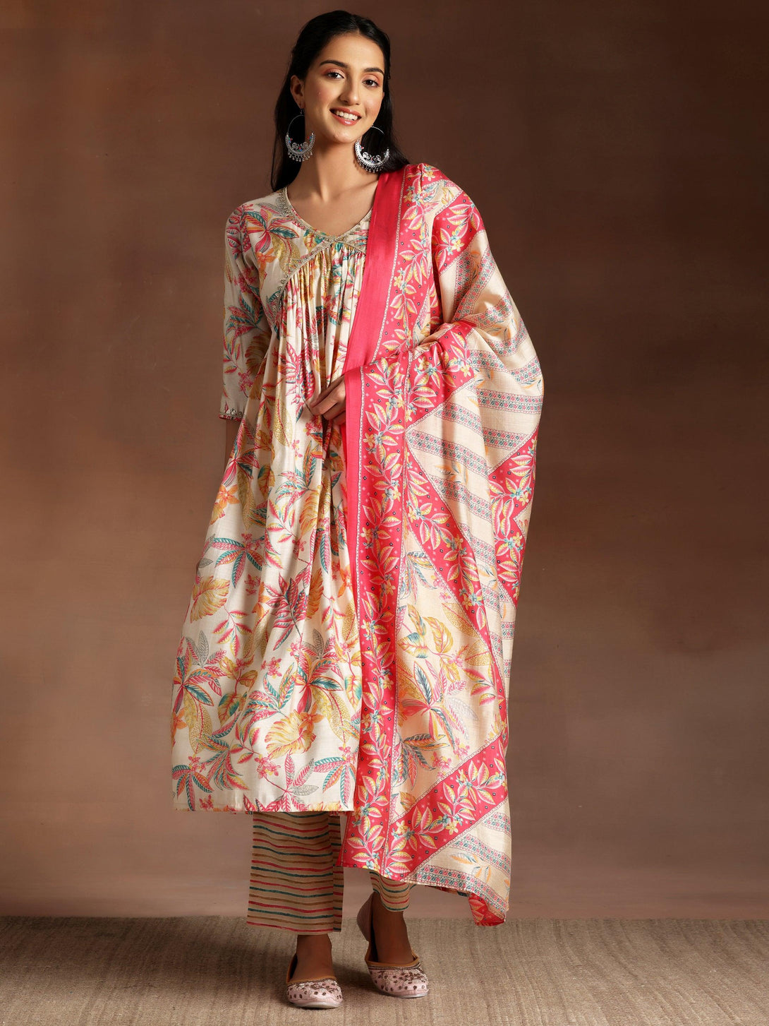 Off White Printed Silk Blend Straight Suit With Dupatta - Jashvi