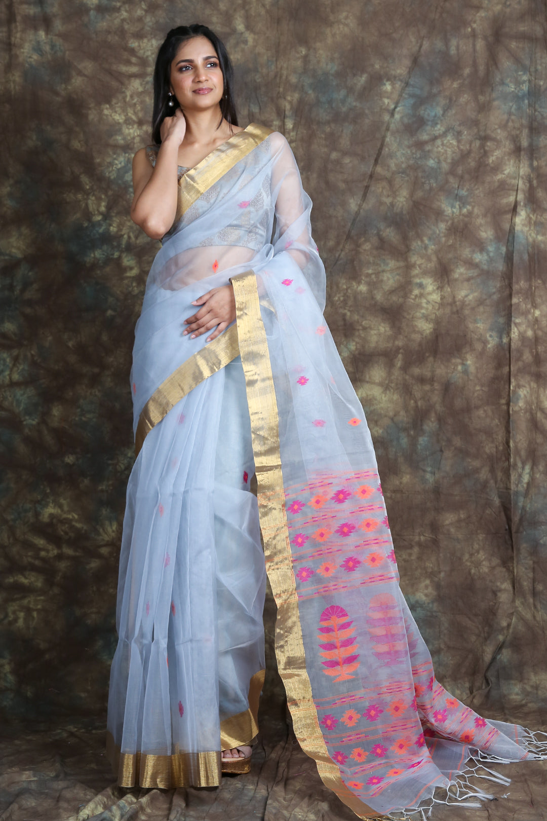 Women's  Muslin Saree with Allover Weaving Butta and Pallu - Charukriti