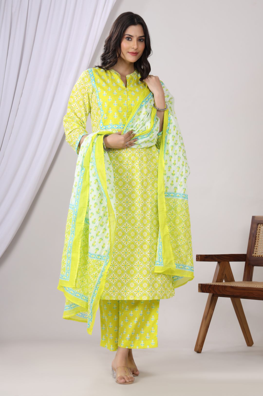 Women's Floral Printed Regular Kurta With Pyjamas & With Dupatta(Lemon Yellow) - Vasvi