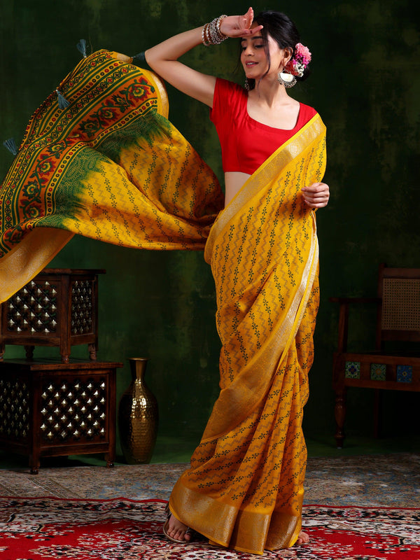 Mustard Printed Silk Blend Saree With Unstitched Blouse Piece