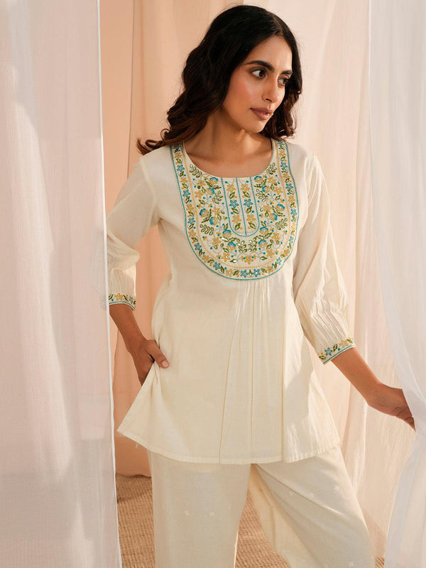 Off White Yoke Design Cotton Straight Kurti