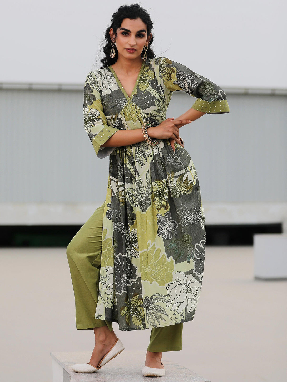 Green Printed Rayon A-Line Kurta With Trousers - Jashvi