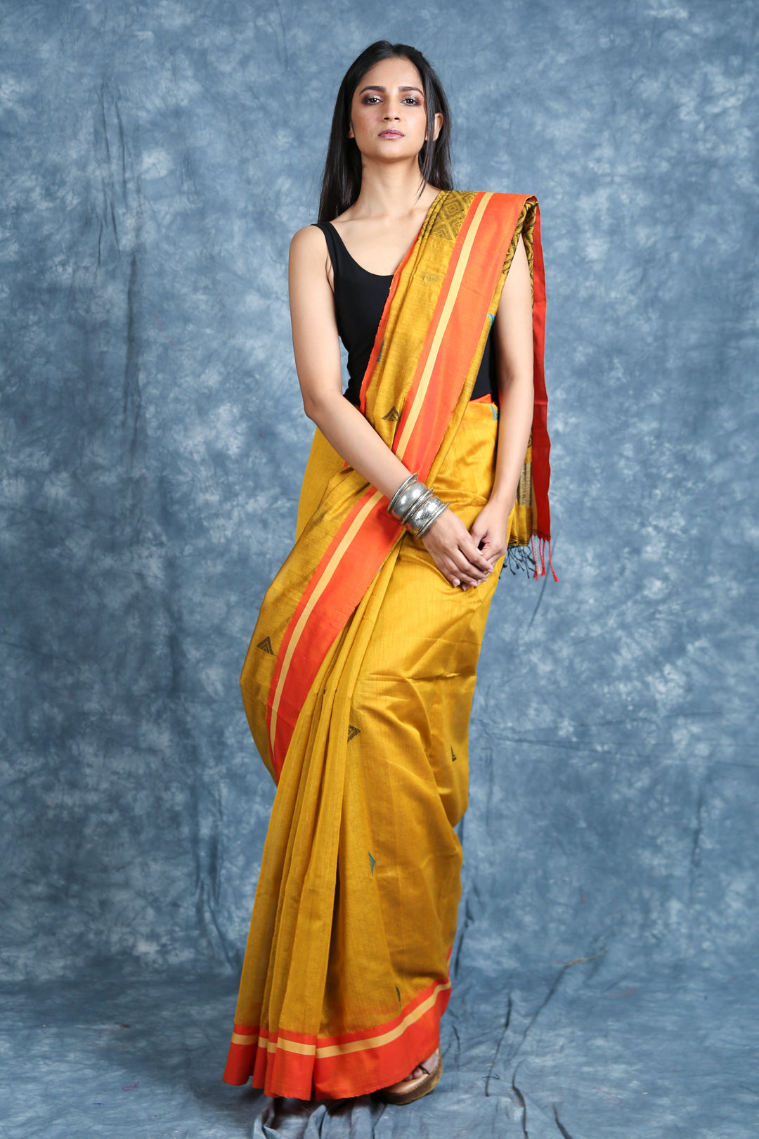 Women's Handloom Saree with Allover Weaving Butta and Rich Weaving Pallu - Charukriti