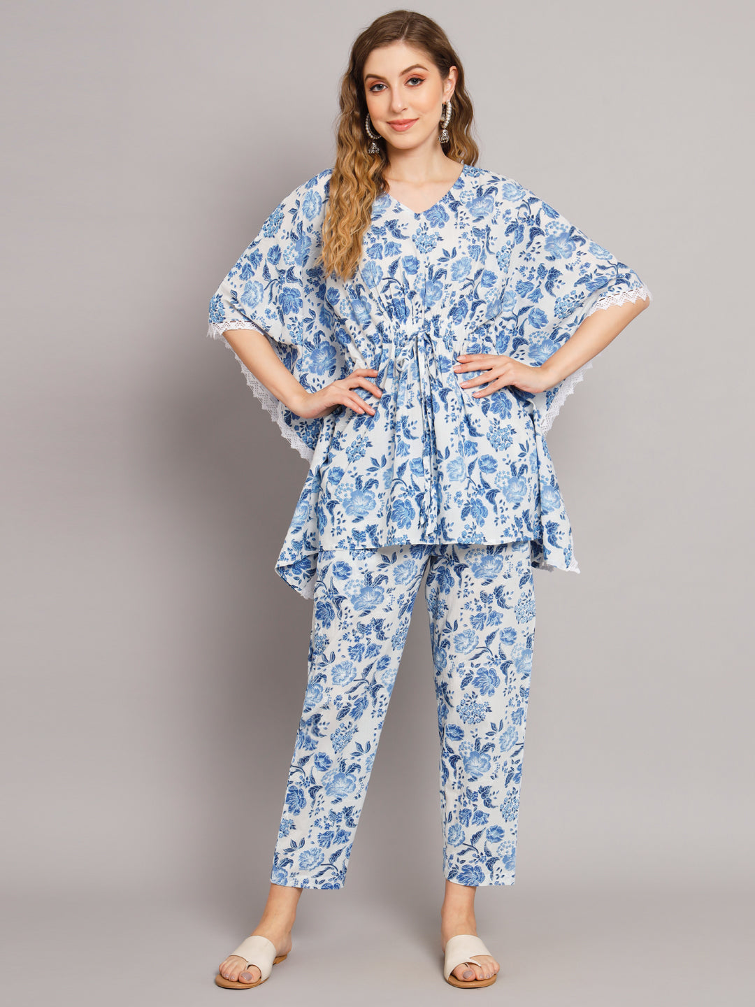 Women's Beautiful Blue & White Floral Print Co-Ord Set - Deckedup