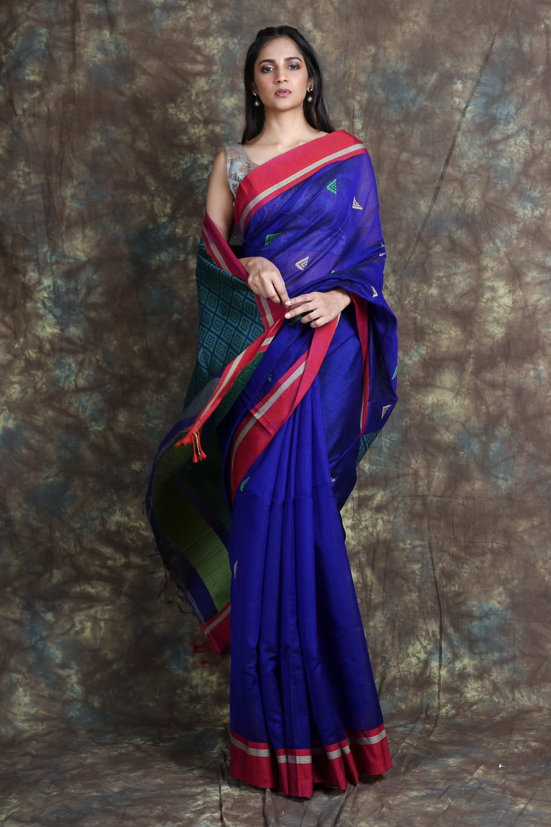 Women's Handloom Saree with Allover Weaving Butta and Rich Weaving Pallu - Charukriti