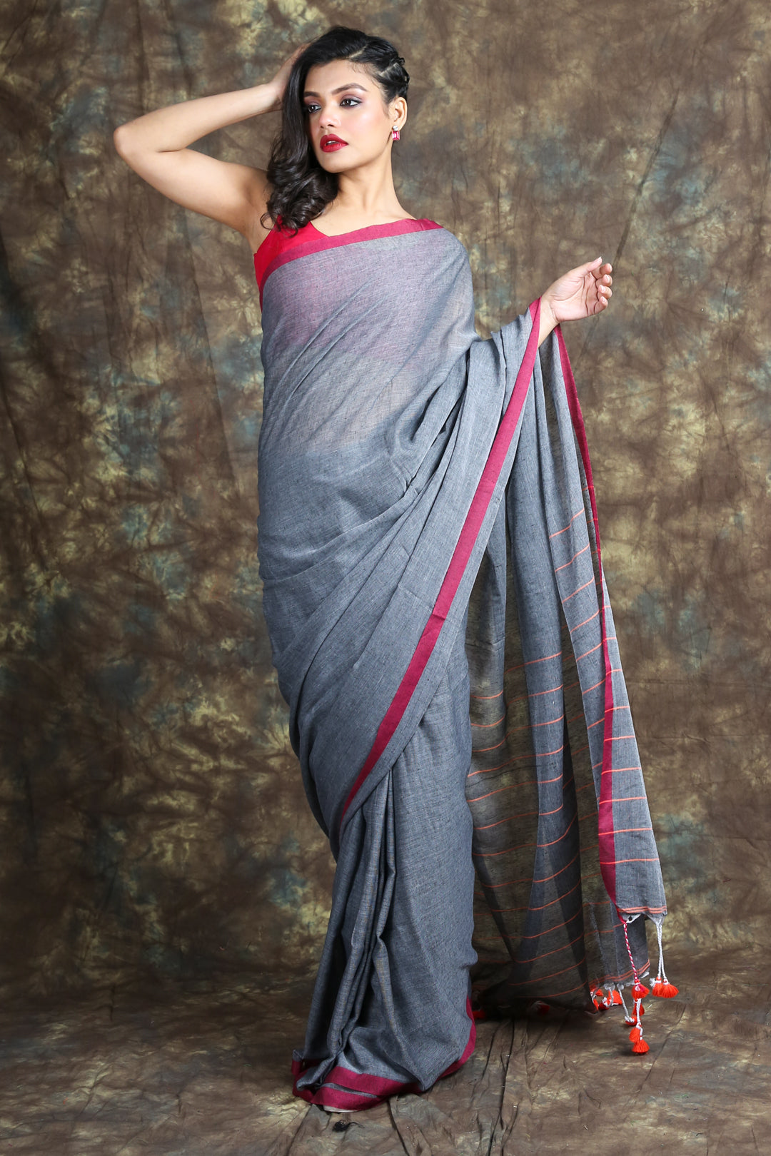 Women's Cotton Handloom Saree with Jumka Pompom1 - Charukriti