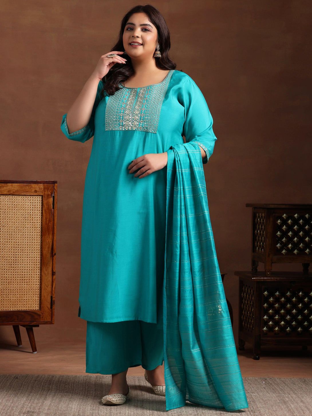 Plus Size Green Yoke Design Silk Blend Straight Suit With Dupatta - Jashvi