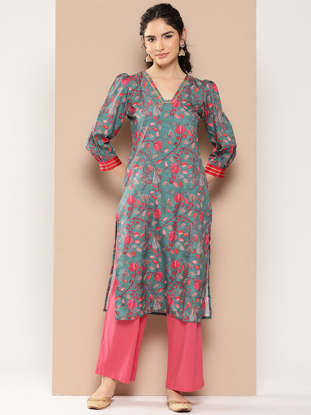 Women's Floral Printed Gotta Patti Floral Crepe Kurta - Ahalyaa