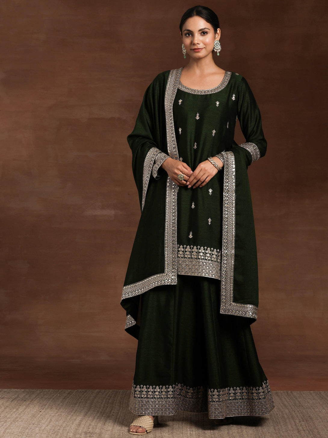 Green Embroidered Silk Blend Straight Suit With Dupatta - Jashvi