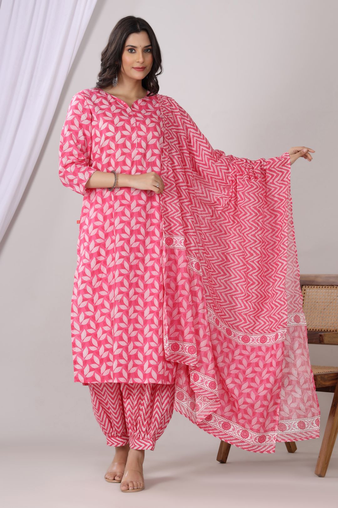 Women's Floral Printed Regular Kurta With Salwar & With Dupatta(Pink) - Vasvi