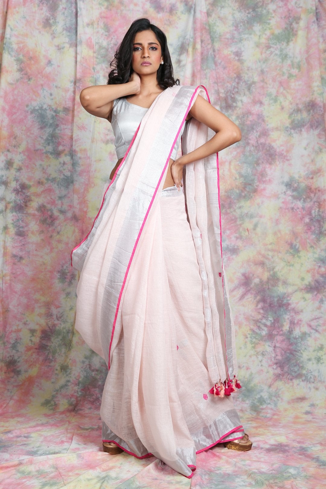 Women's  Linen Saree With Golden Flower Motif In Body - In Weave Sarees