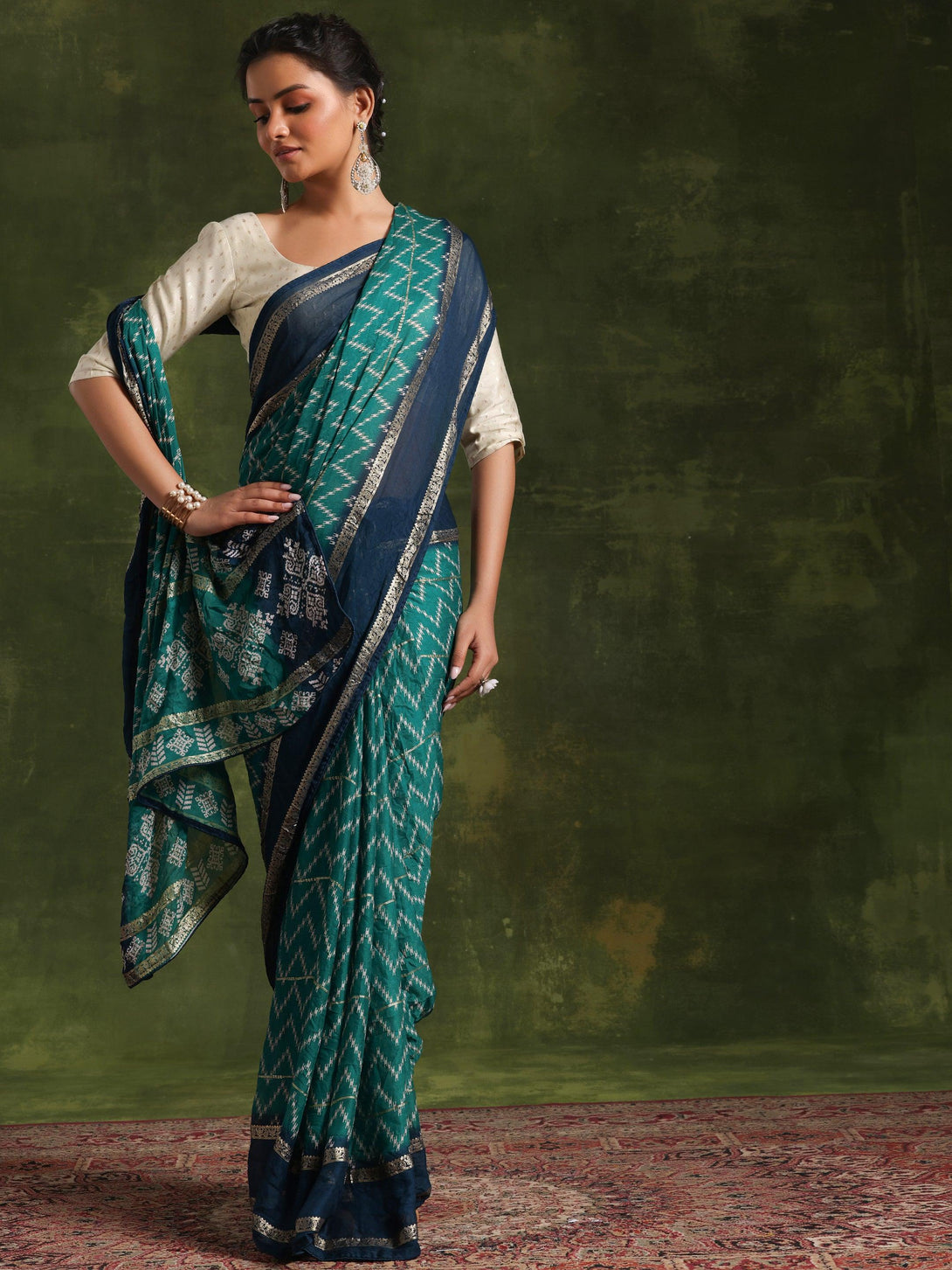 Green Printed Poly Georgette Saree With Unstitched Blouse Piece - Jashvi