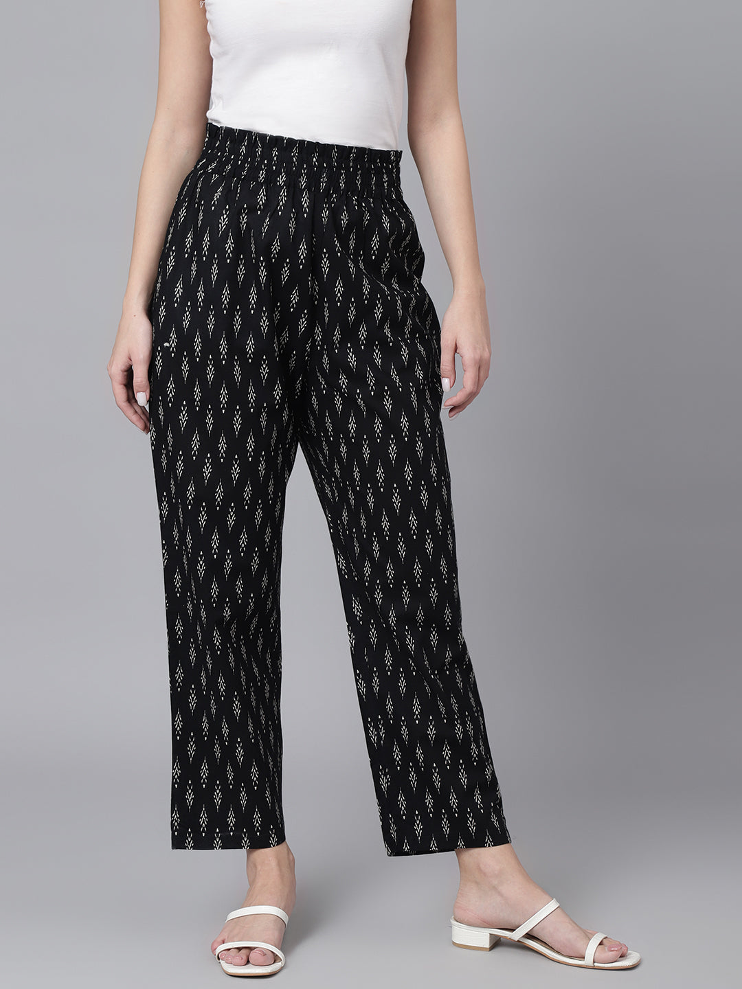 Women's Black Ikkat Print Cotton Relaxed Fit Casual Trouser - DECKEDUP