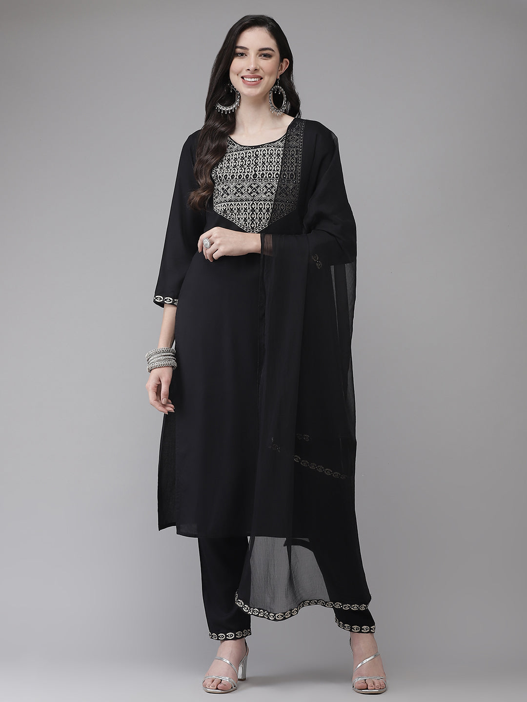 Women's Black Solid Kurta With Trousers & With Dupatta - Yufta