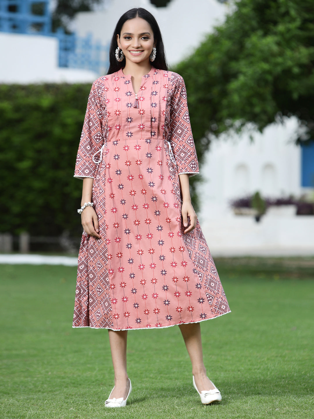 Women's Peach Cambric Mexican Print Pleated Yoke Kurta Kurta With Mask - Juniper