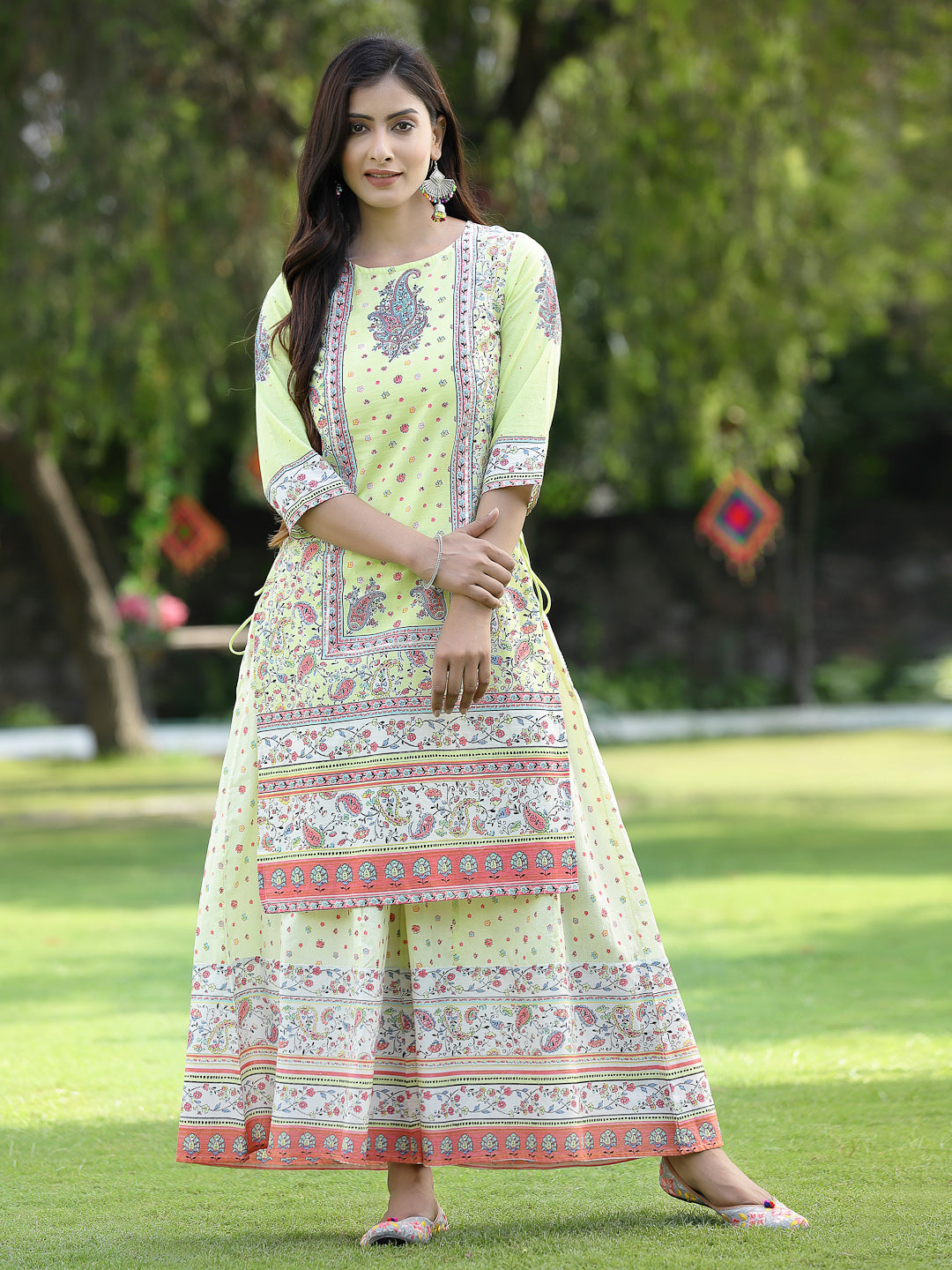 Women's Limegreen Cambric Printed Straight Kurta Sets - Juniper