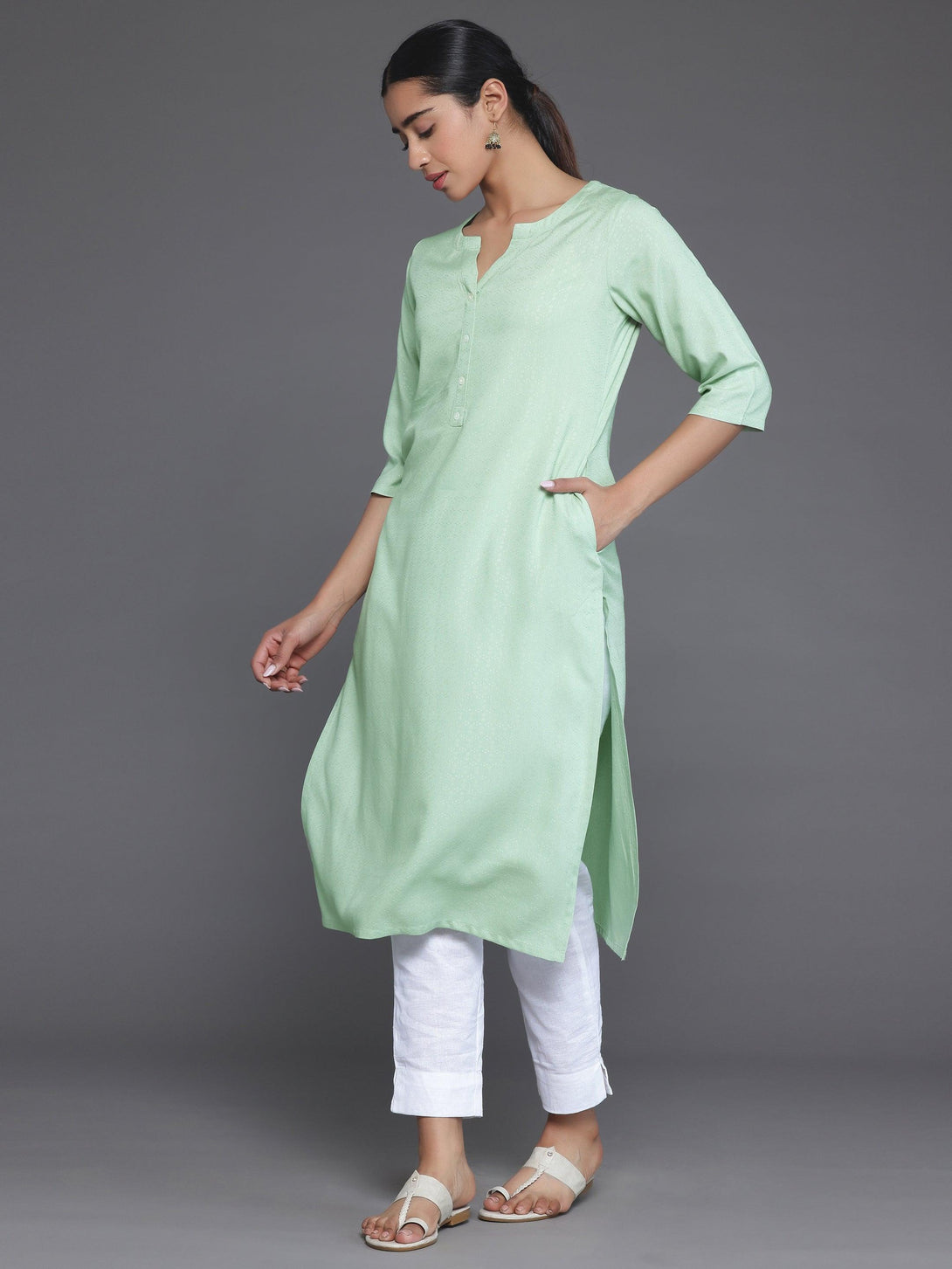 Green Woven Design Rayon Straight Kurta - Jashvi