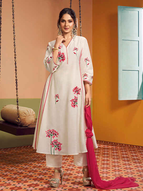 Jashvi Jennifer Winget Off white colour Embroidered Anarkali Flared Kurta with Palazzos Dupatta.