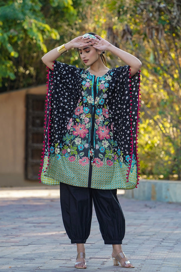 Women's  Black Rayon Printed Straight Kaftan - Juniper