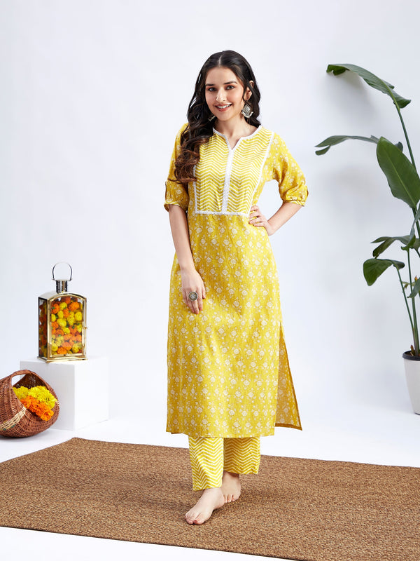 Jashvi Women's Yellow Printed Cotton Kurta Pant Set