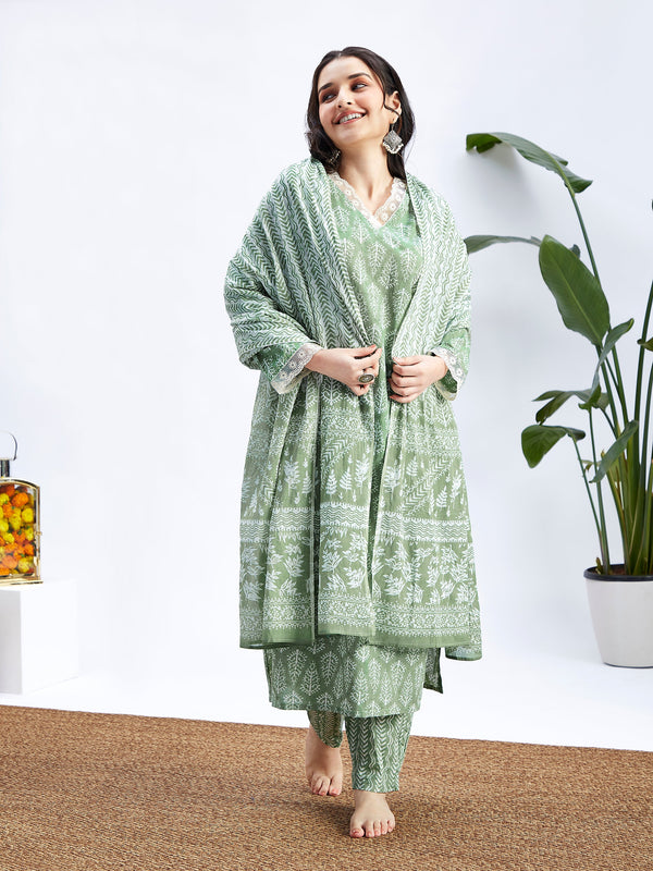 Jashvi Women's Green Cotton Kurta Set With Matching Dupatta