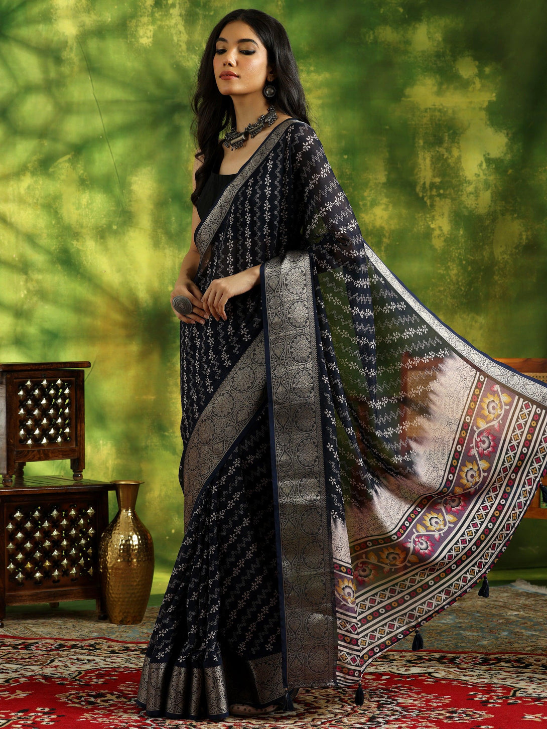 Blue Printed Silk Blend Saree With Unstitched Blouse Piece - Jashvi