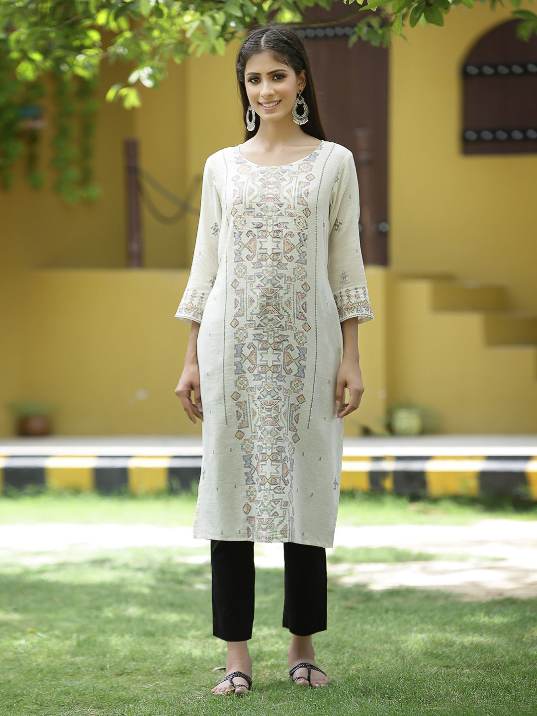 Women's Off - White Rayon Festive Placement Print Straight Kurta - Juniper